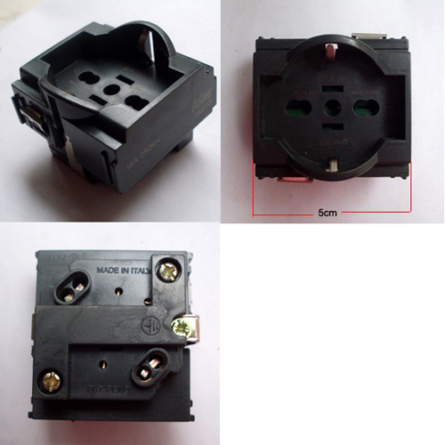 Italy/Chile wall socket 