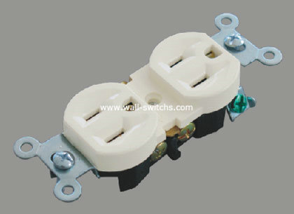 V05 two gang grounding outlet China export to Venezuela